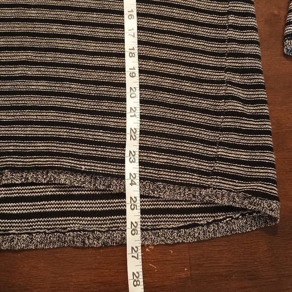 Eileen Fisher Wool & Linen Black Striped Sweater Size Medium - Picture 6 of 8